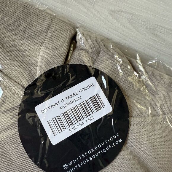 White Fox Do What It Takes in Mushroom M/L NWT in packaging - Picture 6 of 6